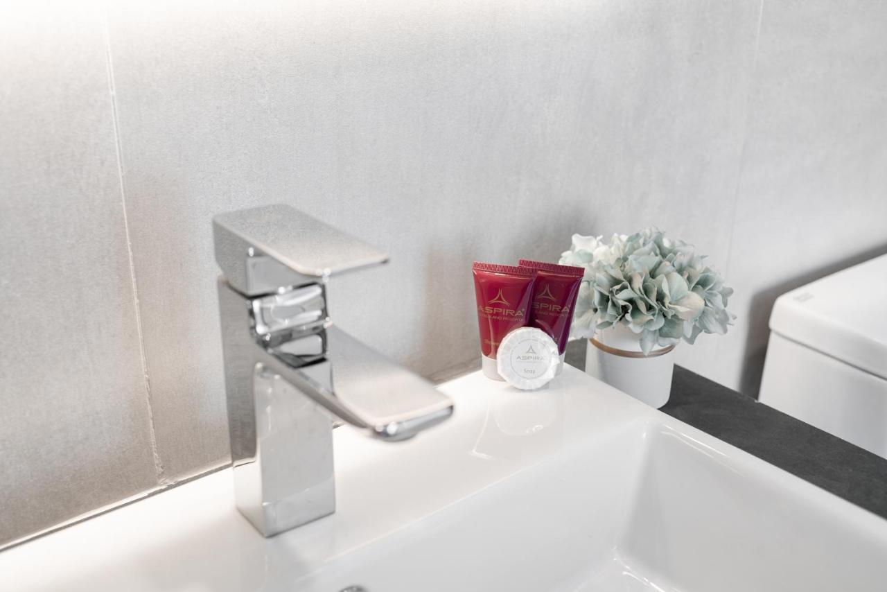 ホテル Aspira Gems Center Silom バンコク都 部屋 写真